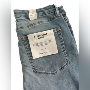 GOOD AMERICAN Good Legs Crop